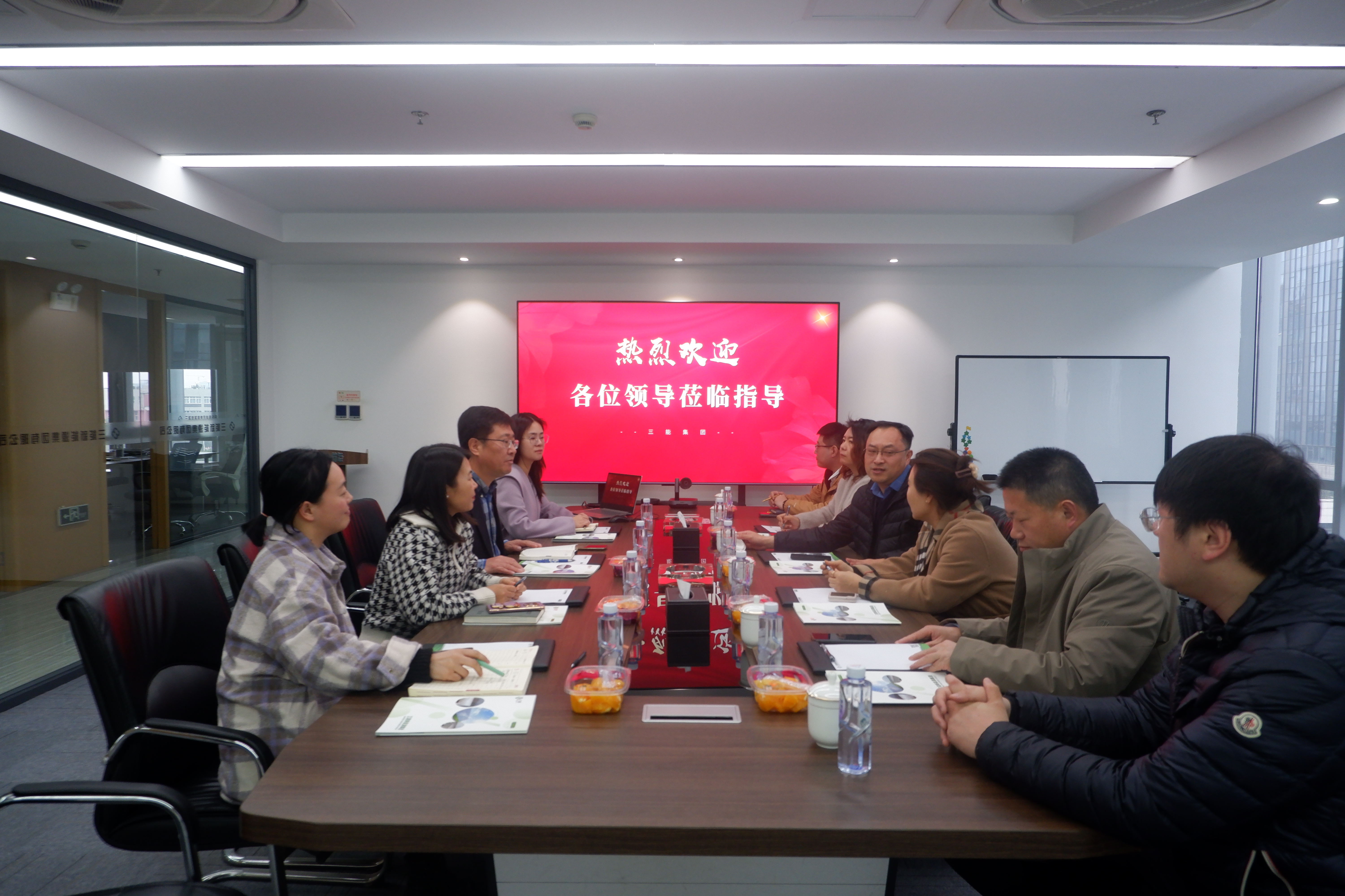 南京市企業服務中心蒞臨我司交流指導